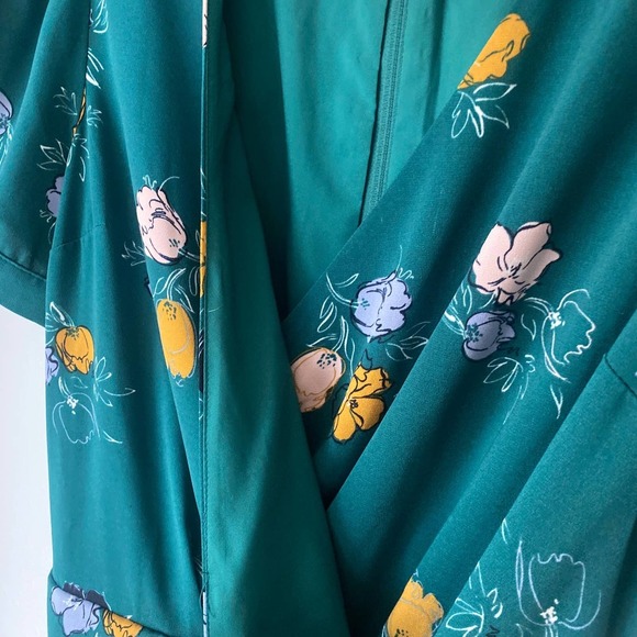 ModCloth Faux wrap dress Size M - Picture 5 of 10